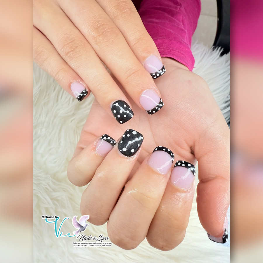 VIE Nails & Spa